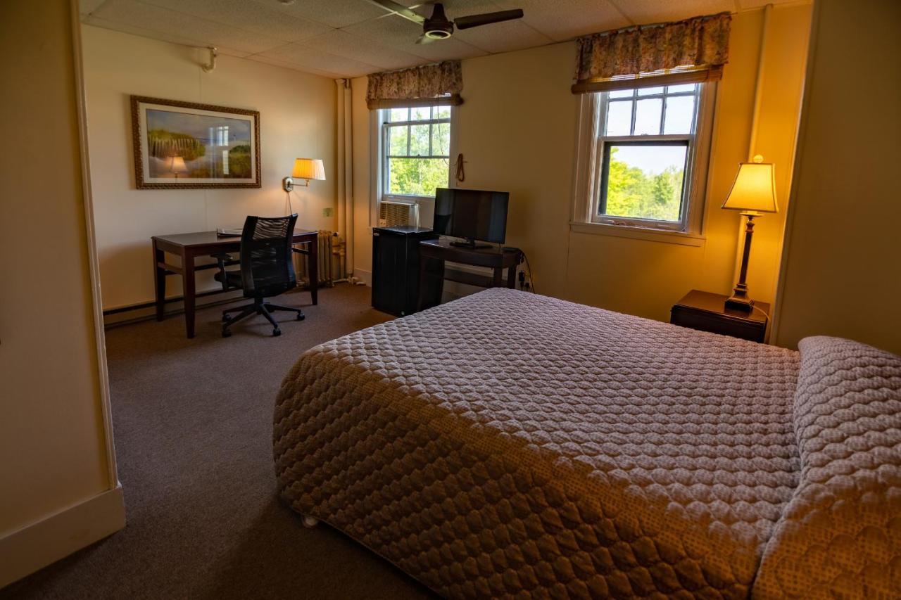 The Presidential Inn At Poland Spring Resort Exterior foto